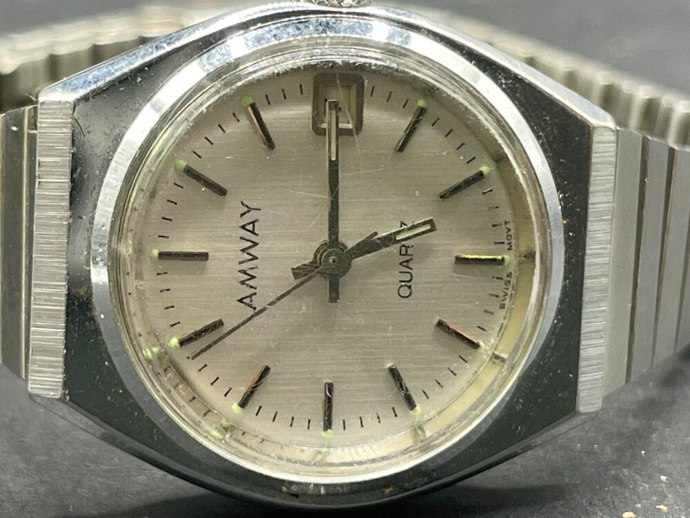 Vintage Amway Quartz Women’s Stainless Steel Date Watch Water Resistant